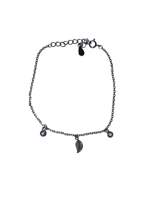 Silver 19cm Bracelet With Leaf & Circle Cubic Zirconia Attachments