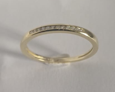 9ct Yellow Gold Diamond Channel Band