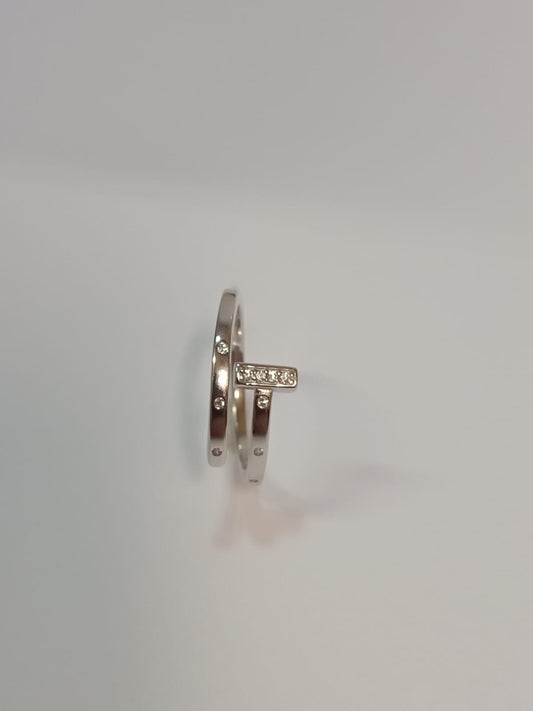 Silver Split Band Bar Design Cubic Zirconia Ring
