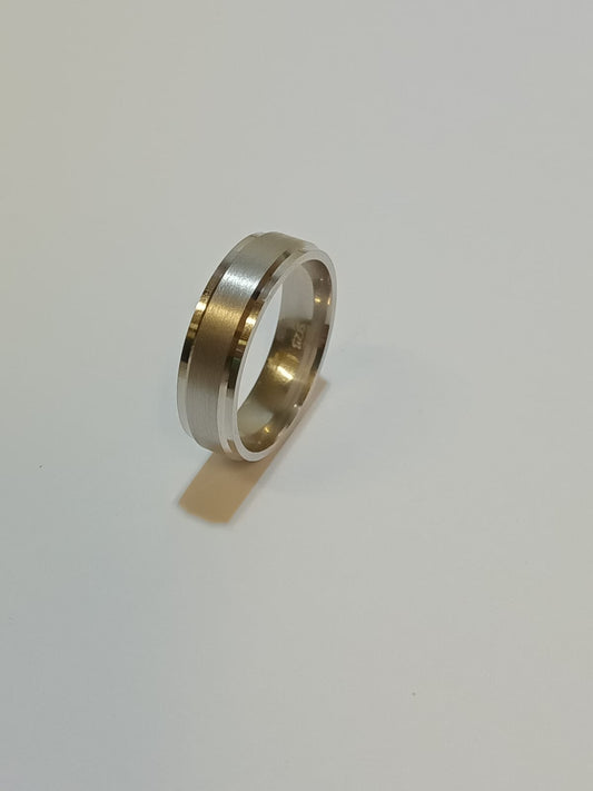 Silver Gents Brushed Design Center Band With 2 Side Silver Inlays