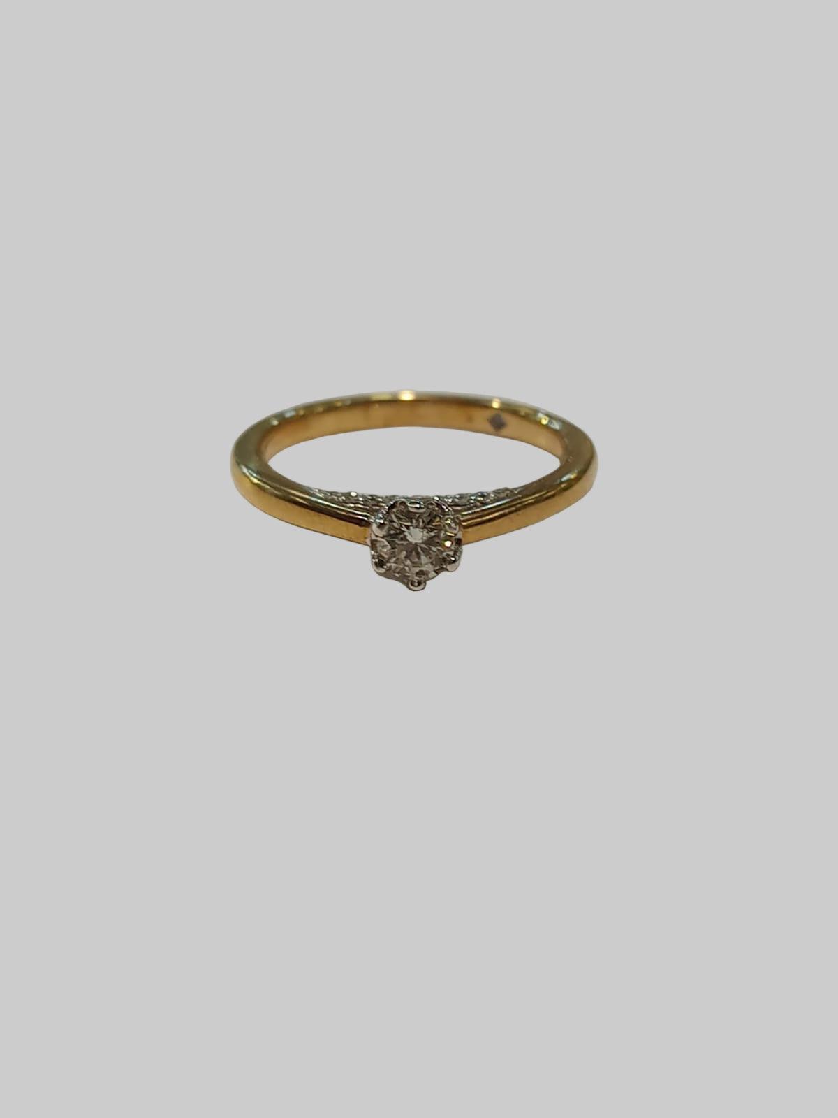 9ct Yellow Gold Round 6 Claw Solitaire Diamond Ring